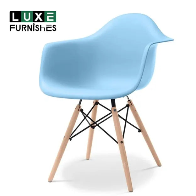 What Makes the Eames Armchair a Classic Modern Choice – Luxe Furnishes